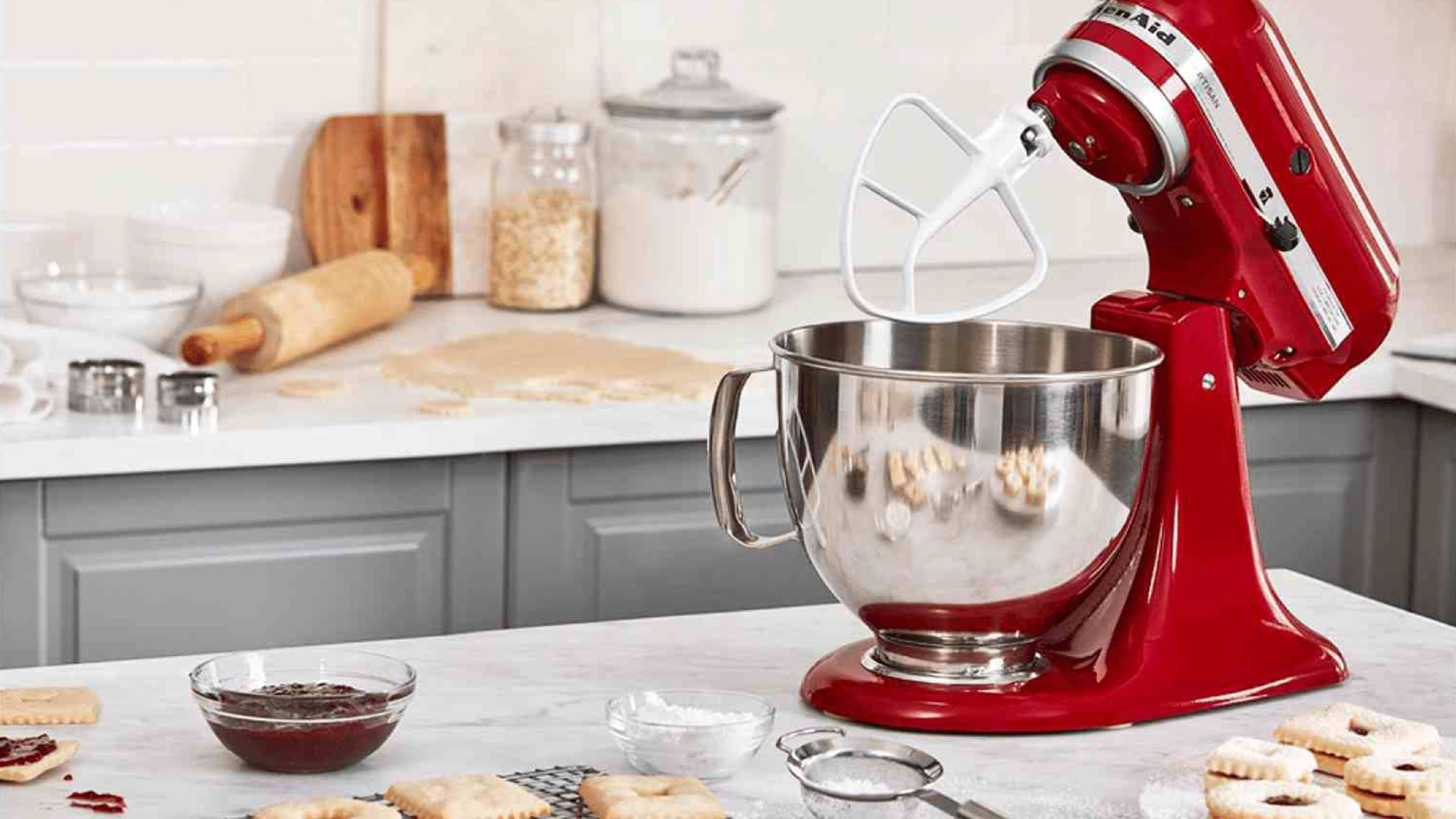 Descubre los 10 utensilios de pastelería que necesita todo emprendedor