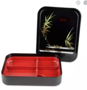Bento Box para Sushi de 4 Compartimientos de Melamina de 10-3/4"x8-1/4"x2-1/4" Rojo con Negro