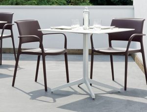 Silla modelo ARA apilable color (CAFE)