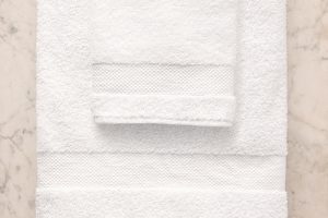 EUROCLASSIQUE: Toalla de Baño 35"x60" Blanca