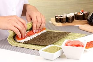 Individual para enrrollar Sushi 9 1/2"X 8" de bamboo
