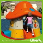 Juego infantil 240L*210W*230Hcm  de plastico grado alimenticio (polietileno).