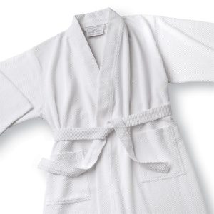 Bata Pineapple Microtec 85% polyester 15%Nylon blanca
